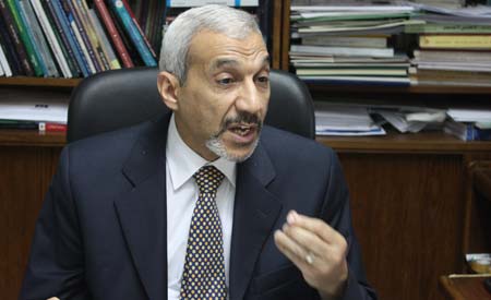 حسن ابو طالب 