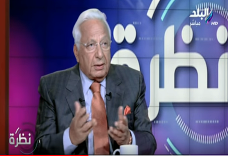 الدكتور أحمد عكاشة  الدكتور أحمد عكاشة