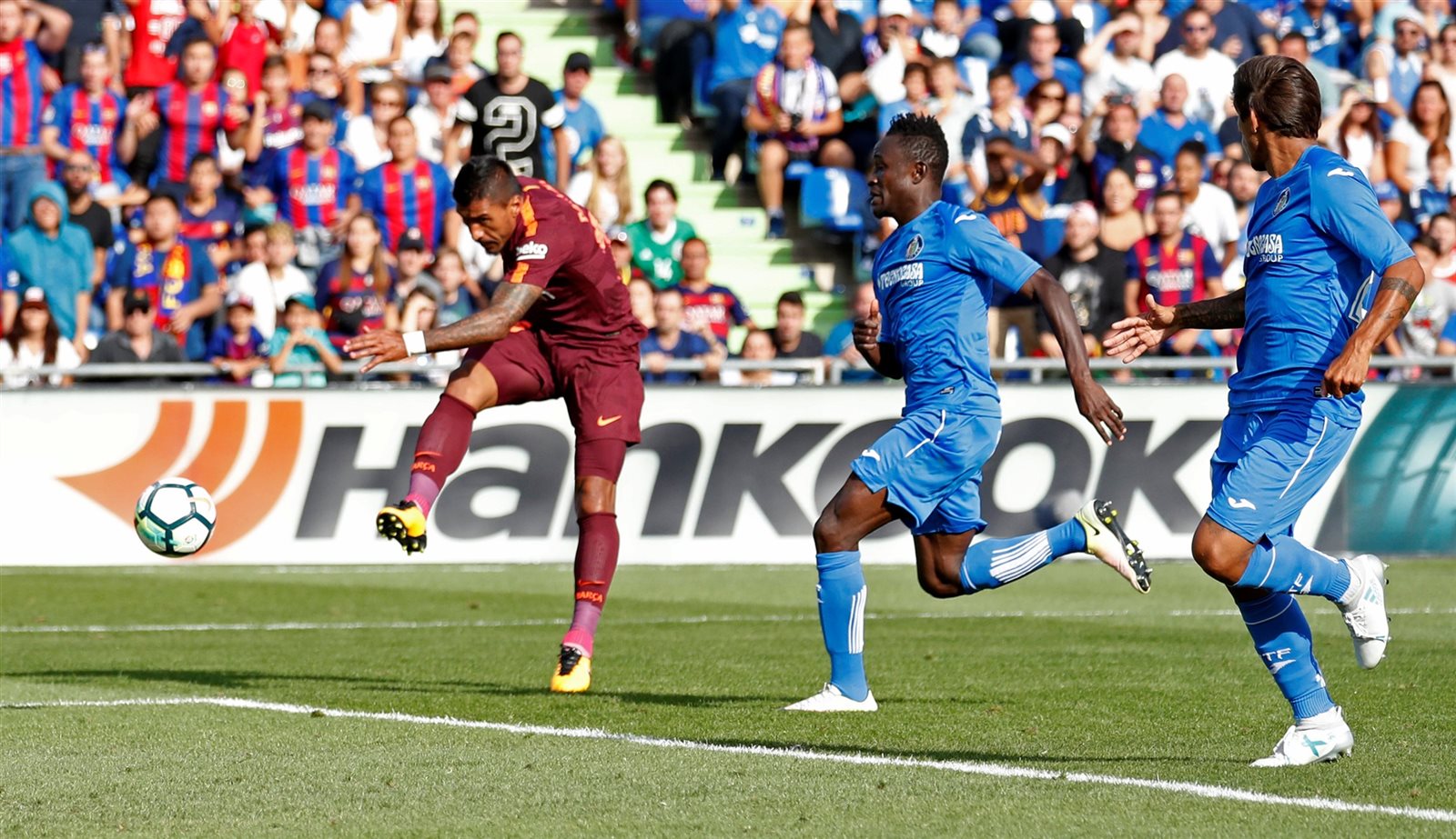 باولينيو لاعب برشلونة باولينيو لاعب برشلونة