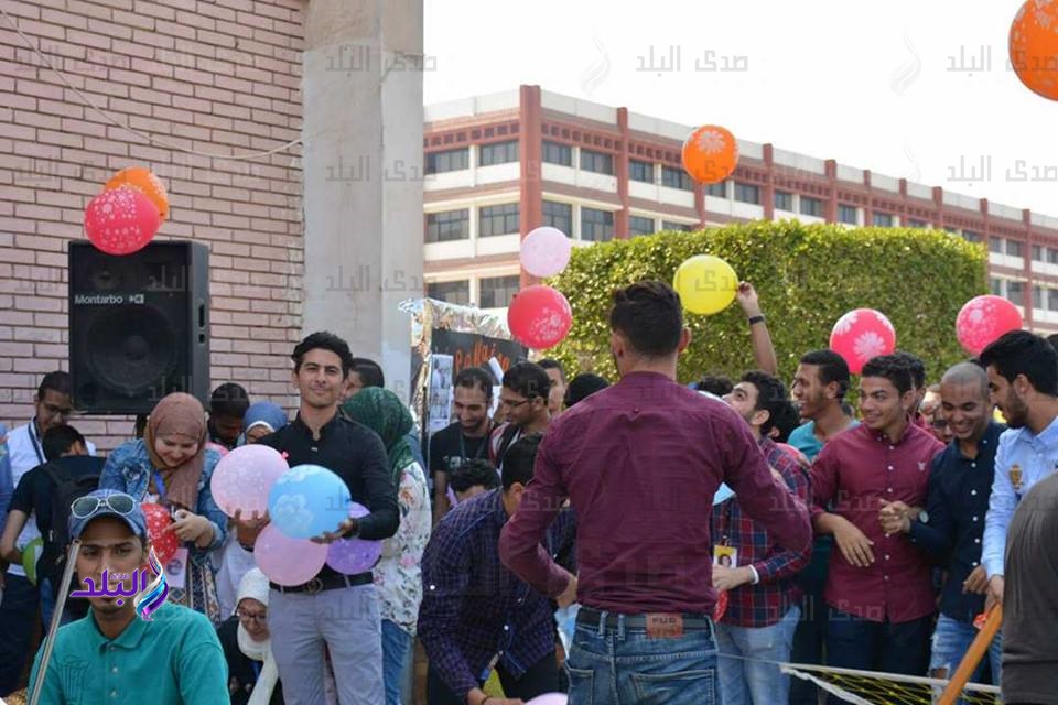 جانب من الحدث جانب من الحدث