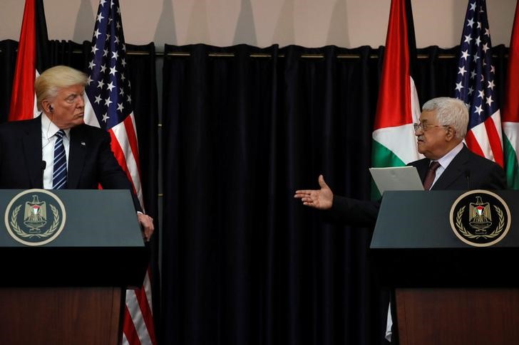 الرئيس الفلسطيني محمود عباس الرئيس الفلسطيني محمود عباس