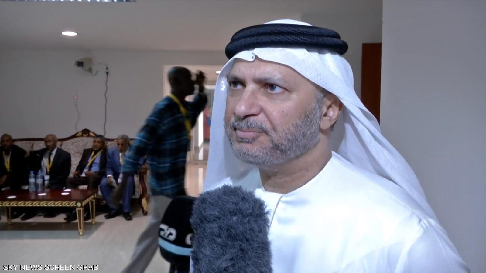 وزير خارجية الإمارات وزير خارجية الإمارات