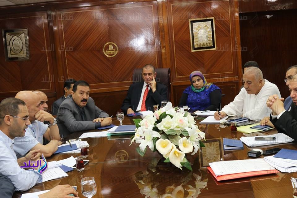 محافظ كفر الشيخ يستعرض مع الكتلة البرلمانية خطة المشروعات