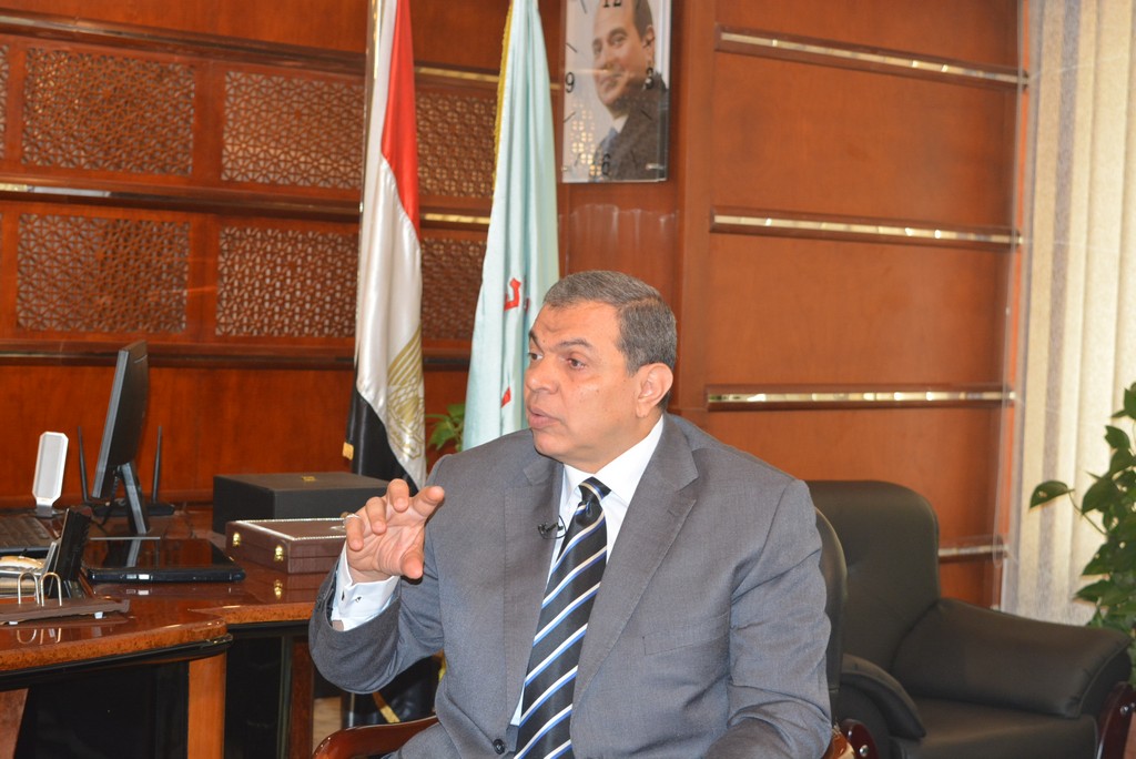  وزير القوى العاملة محمد سعفان