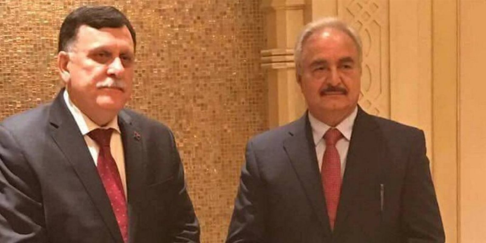 المشير خليفة حفتر وفايز السراج
