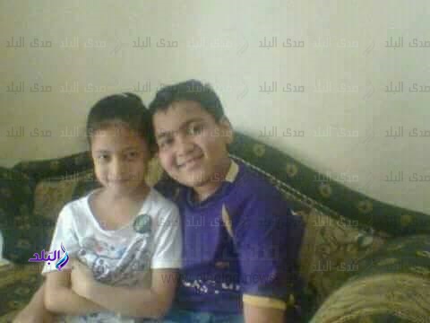 الضحية بصحبة شقيقها الضحية بصحبة شقيقها