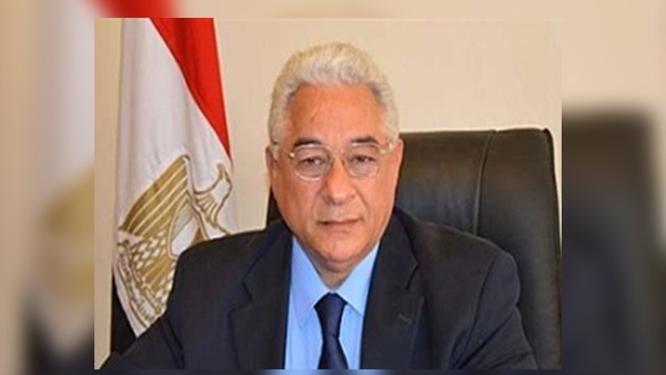 السفير على الحفني مساعد وزير الخارجية الاسبق