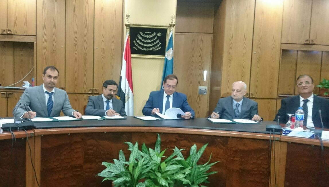 خلال التوقيع خلال التوقيع