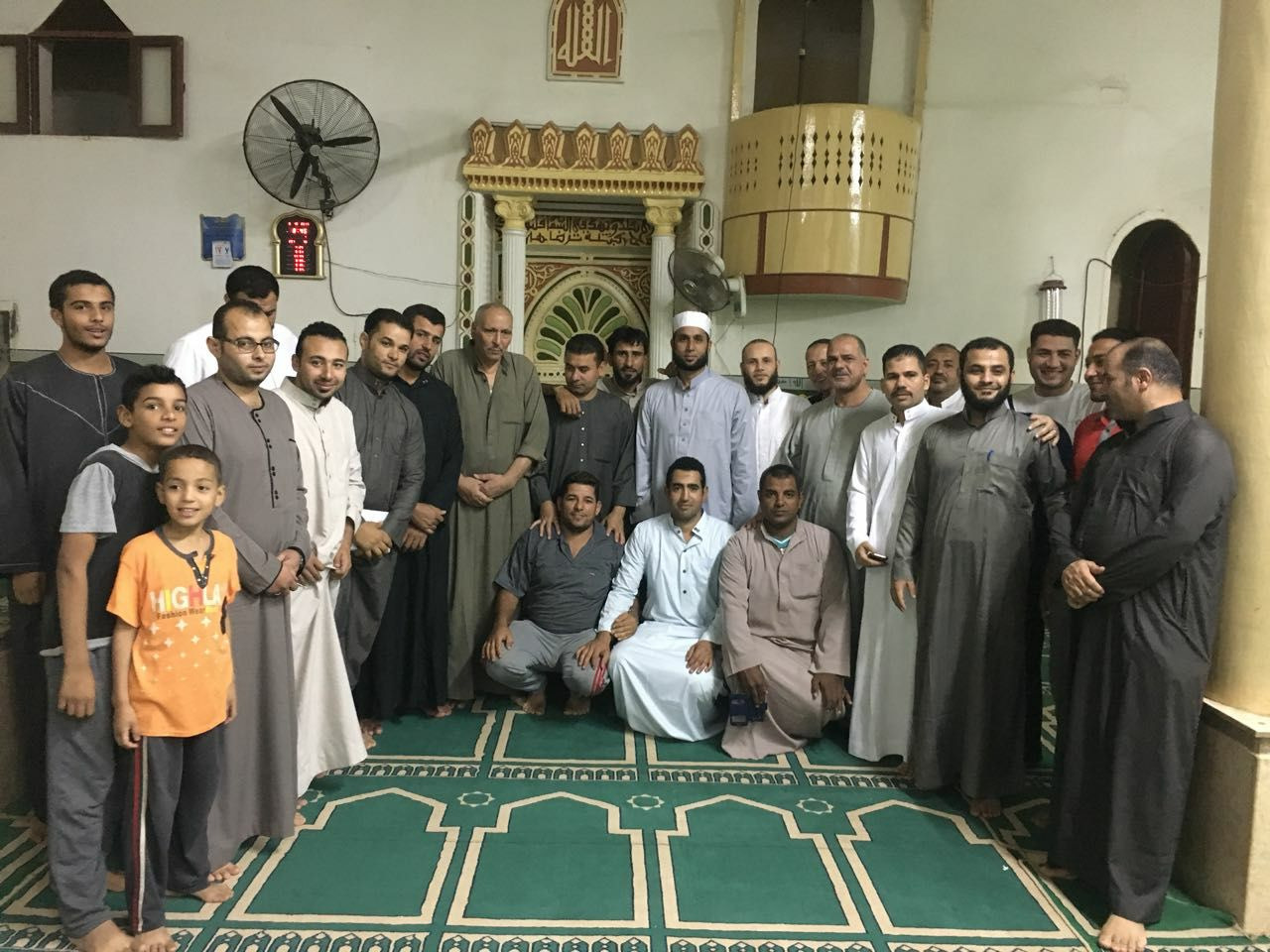 جانب من الحدث 