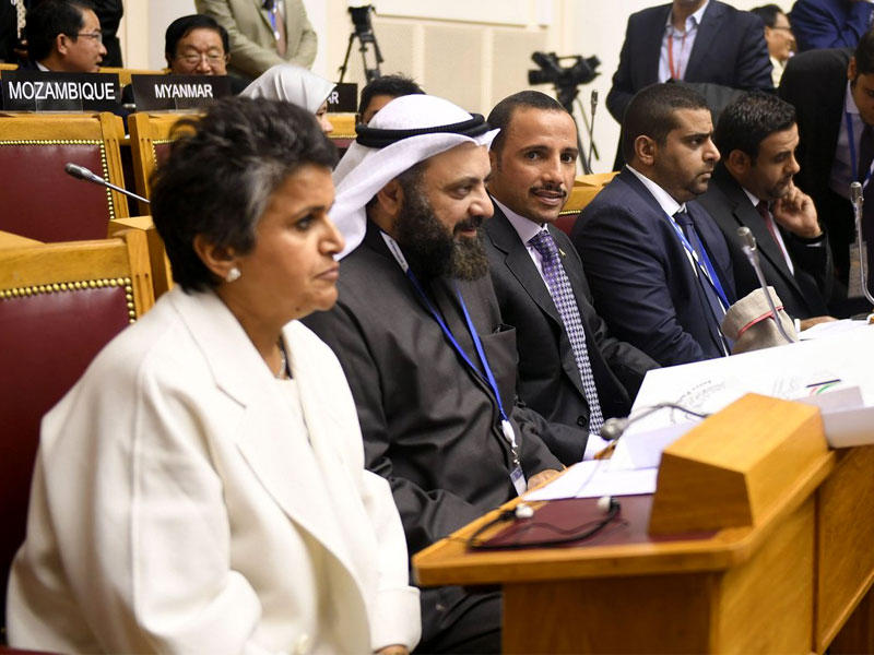 رئيس مجلس الامة الكويتي يتوسط الوفد فى بطرسبورج 