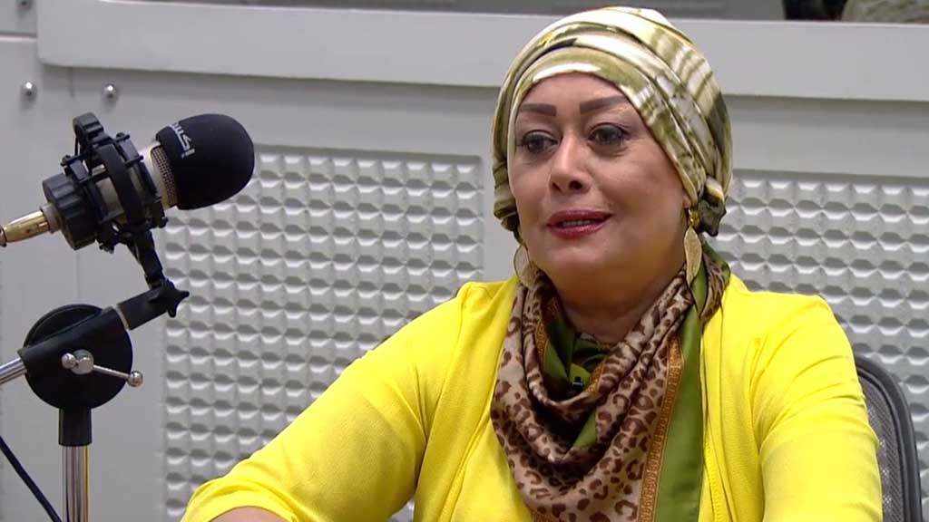 الفنانة هالة فاخر