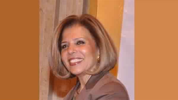 السفيرة مشيرة خطاب