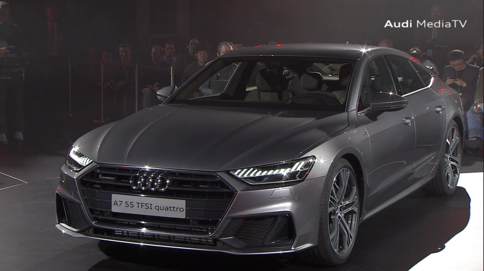 Audi تكشف عن A7 2018 بعد تحديثات قوية .. صور Audi تكشف عن A7 2018 بعد تحديثات قوية .. صور