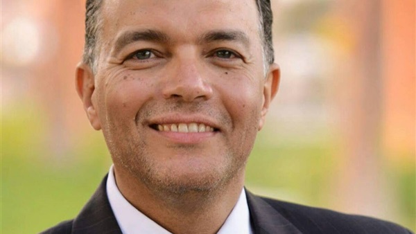 هشام عرفات وزير النقل