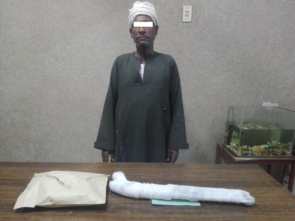 احد المتهمين احد المتهمين