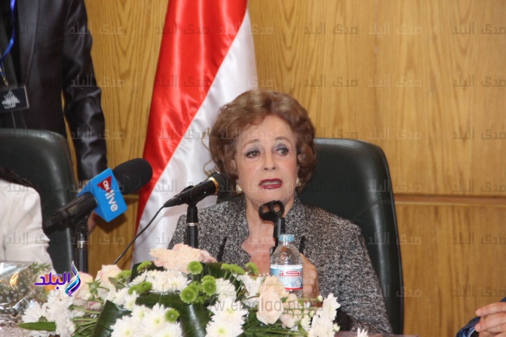 جيهان السادات