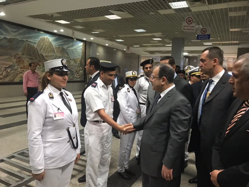 اللواء مجدى عبد الغفار وزير الداخلية يتفقدالخدمات بشرم الشيخ