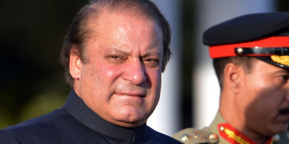 نواز شريف يمثل أمام محكمة باكستانية لمواجهته اتهامات بالفسا  نواز شريف يمثل أمام محكمة باكستانية لمواجهته اتهامات بالفسا