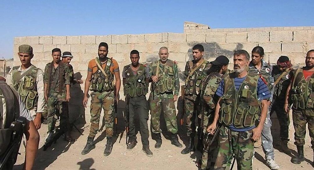 الجيش السوري وحلفاؤه يطوقون البوكمال 