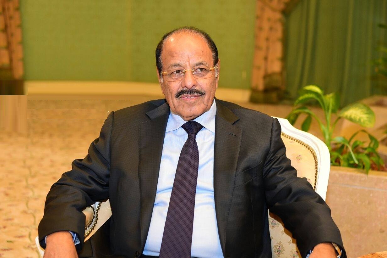محسن الأحمر محسن الأحمر