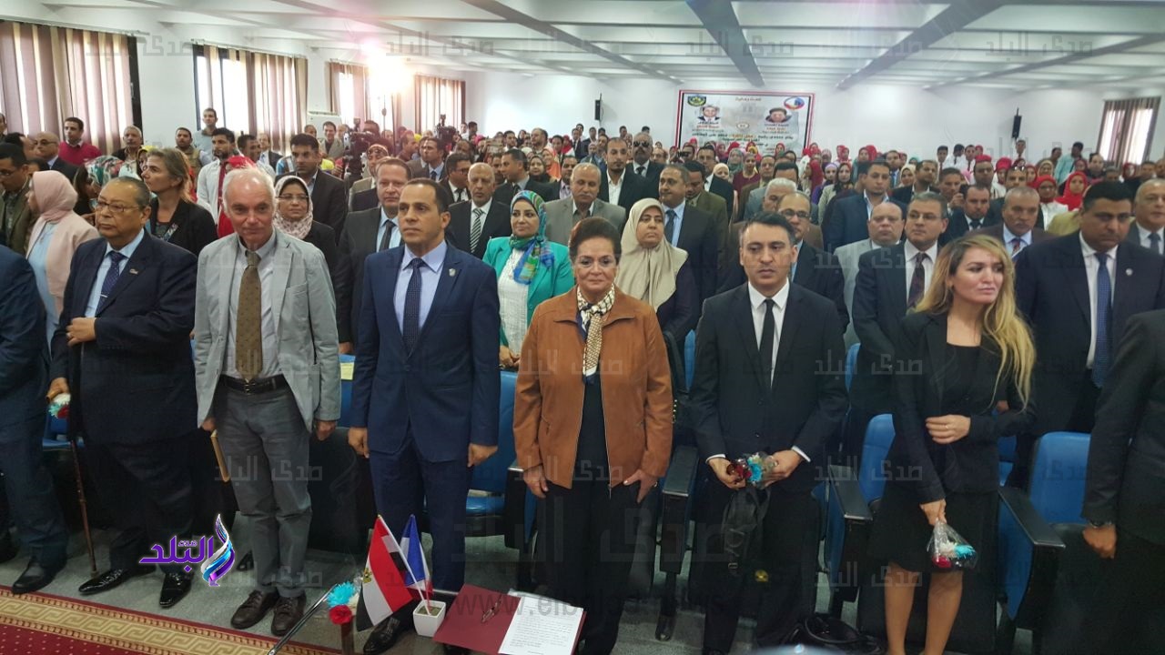 جانب من الاحتفال جانب من الاحتفال