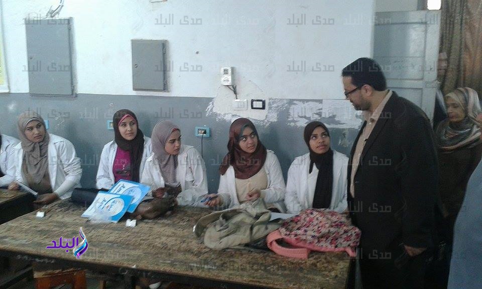 جانب من الحدث 