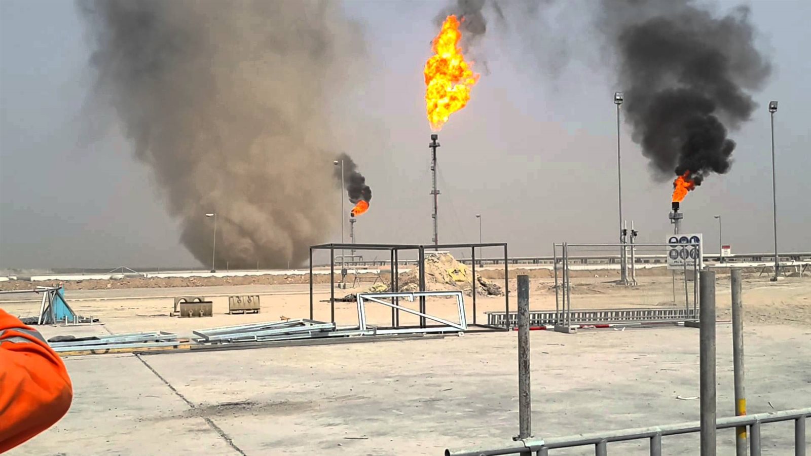  حقل مجنون النفطي بالعراق
