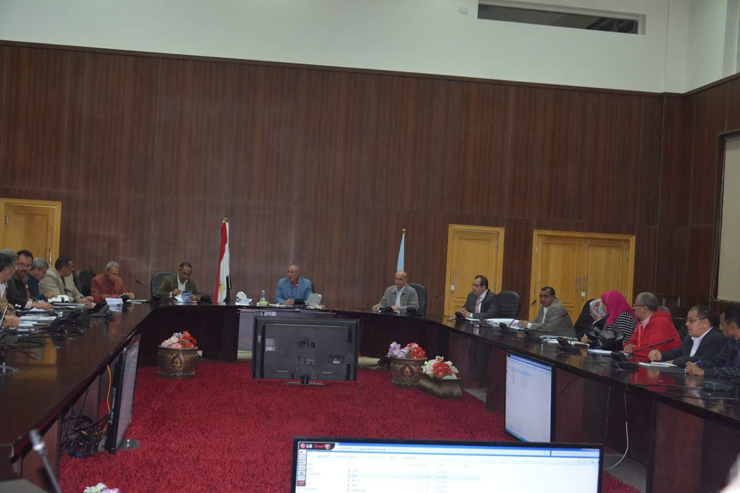 جانل من الاجتماعات