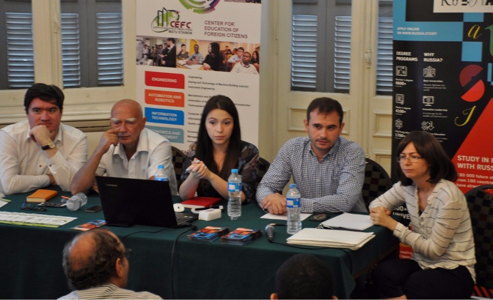 اليكسي تيفانيان، رئيس المركز الروسي للعلوم والثقافة في مصر