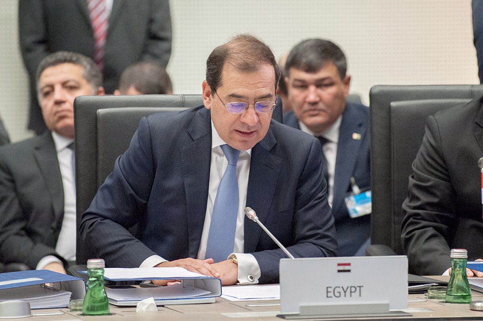 جانب من كلمة وزير البترول جانب من كلمة وزير البترول