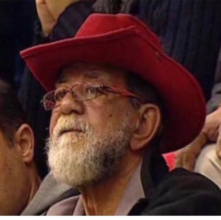 محمد وزة كبير مشجعى الأهلى