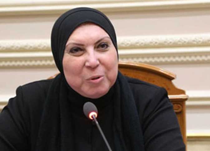 نيفين جامع