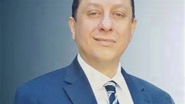 الخبير الاقتصادي علاء قمر 