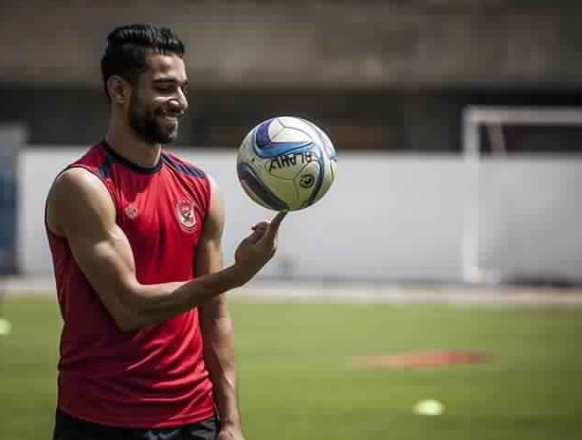 اللاعب عمرو السولية نجم الاهلي اللاعب عمرو السولية نجم الاهلي