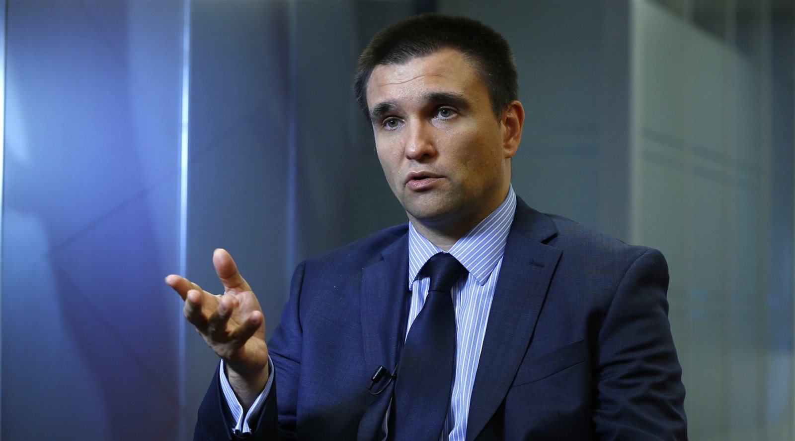  وزير الخارجية الأوكراني