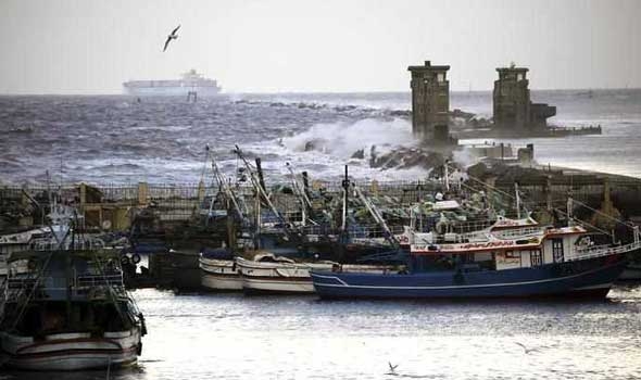 إغلاق ميناء العريش البحري لسوء الأحوال الجوية إغلاق ميناء العريش البحري لسوء الأحوال الجوية