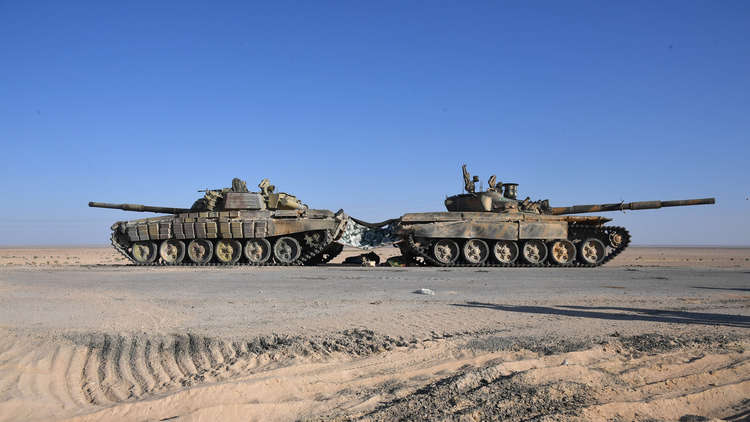 الجيش السوري يوشك على محاصرة "النصرة" و"داعش" 