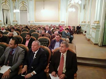 خلال الندوة خلال الندوة