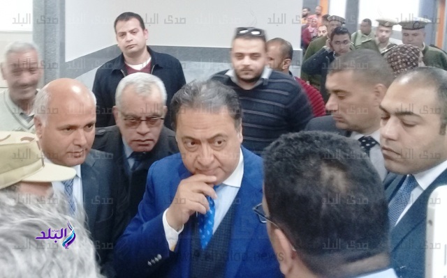 وزير الصحة لأطباء بني سويف: «أنتوا خريجين طب قسم لغة عربية؟»