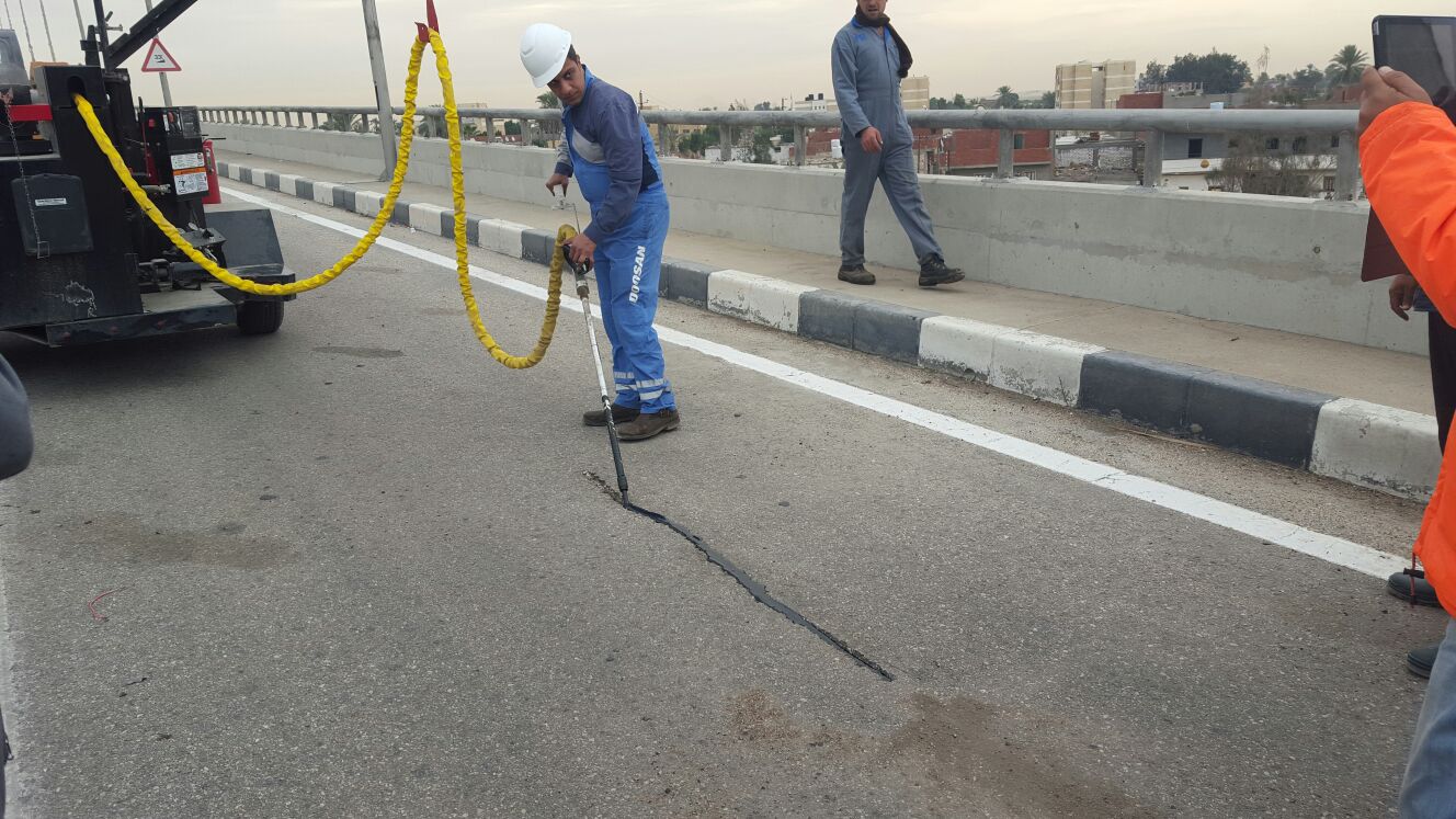 صيانة فواصل كوبرى صيانة فواصل كوبرى