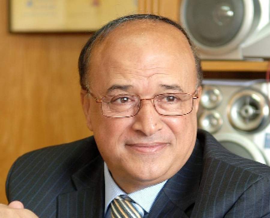 السفير محمود كارم السفير محمود كارم