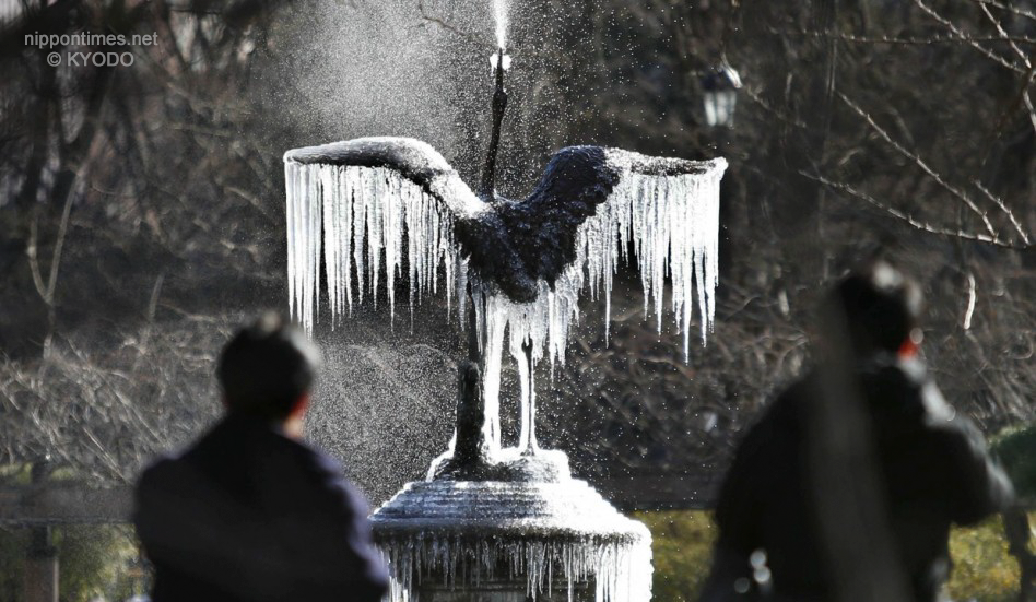 تساقط الثلوج في طوكيو