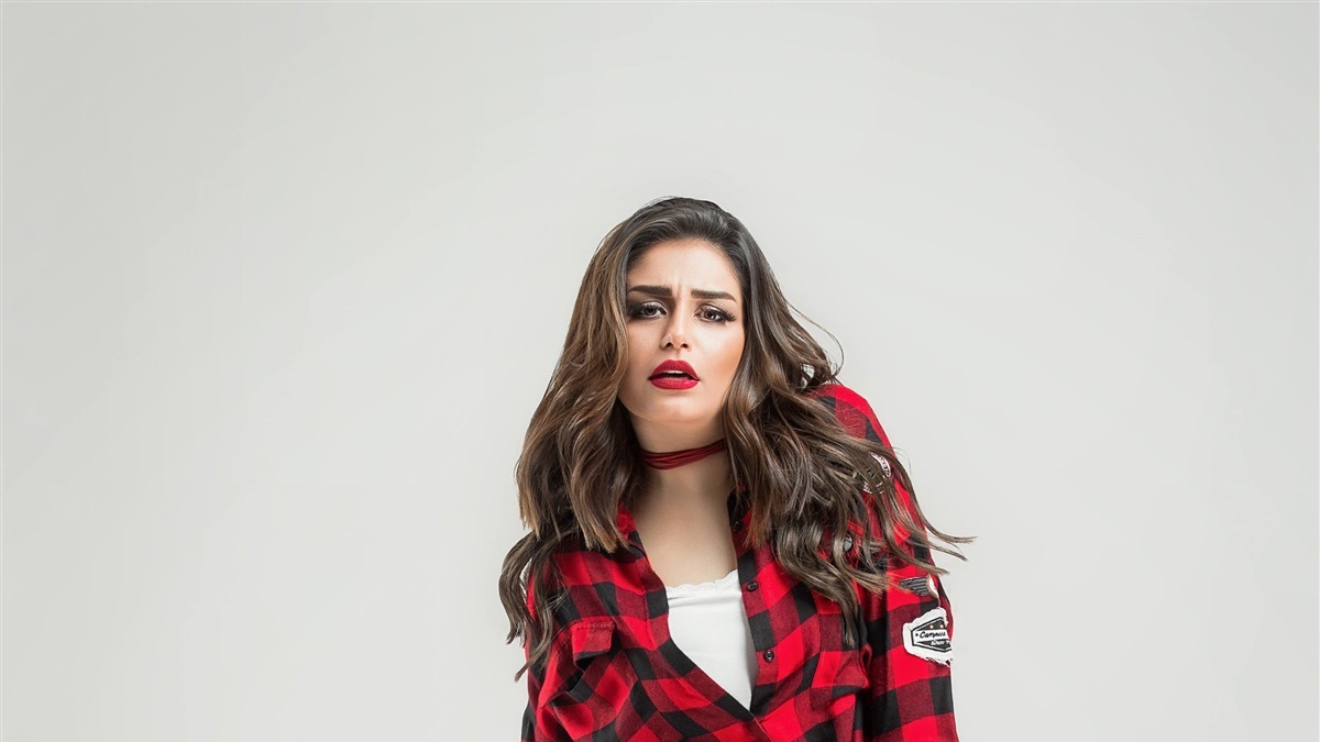 منة فضالى منة فضالى