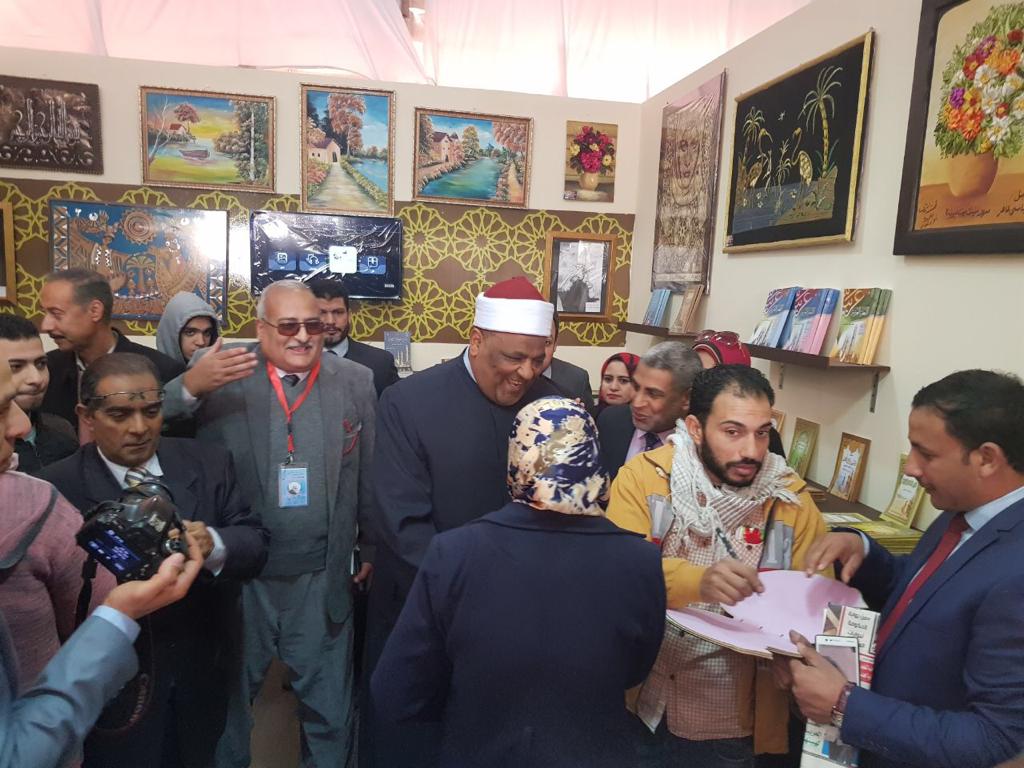 الدكتور عباس شومان وكيل الازهر بمعرض الكتاب الدكتور عباس شومان وكيل الازهر بمعرض الكتاب