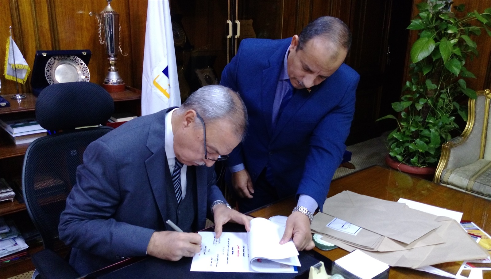 محافظ قنا يعتمد نتيجة نصف العام للشهادة الإعدادية 