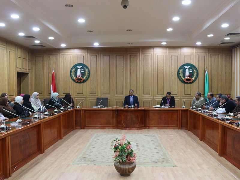 اجتماع اعادة هيكلة الجهاز الإدارى بمحافظة المنوفية