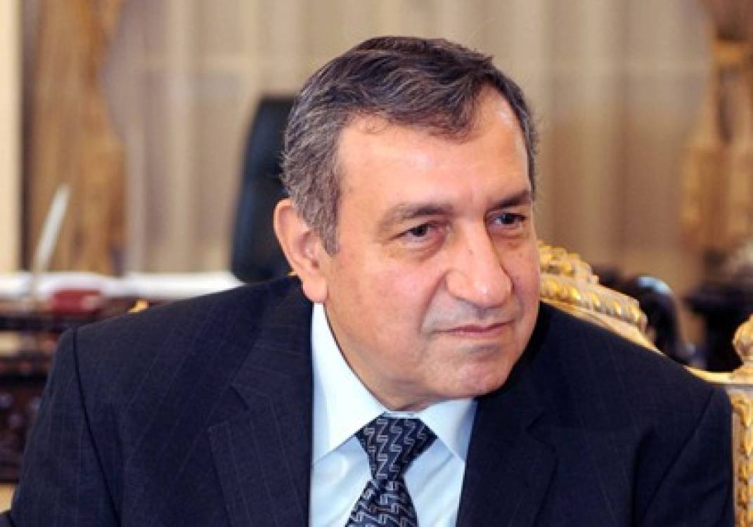 المهندس عصام شرف رئيس الوزاراء السابق.. أرشيفية