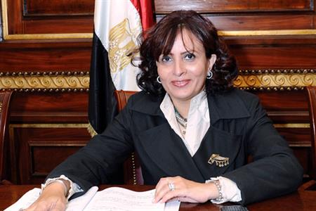 الدكتورة عزة العشماوي