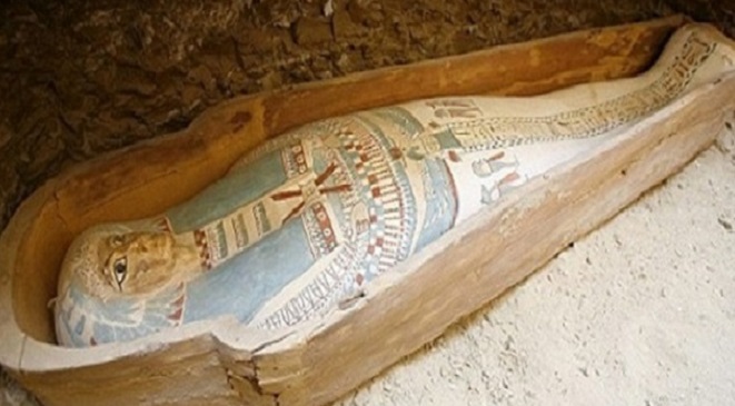 أثار