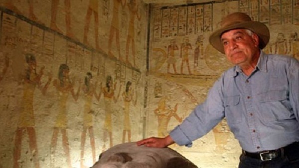 زاهي حواس